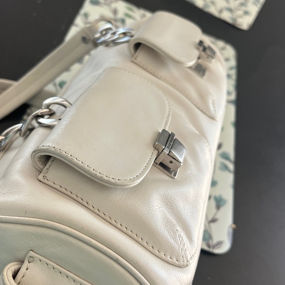 Vintage Juicy Couture Large Barrel Bag
Rare-HTF-Leather - Picture 4 of 17